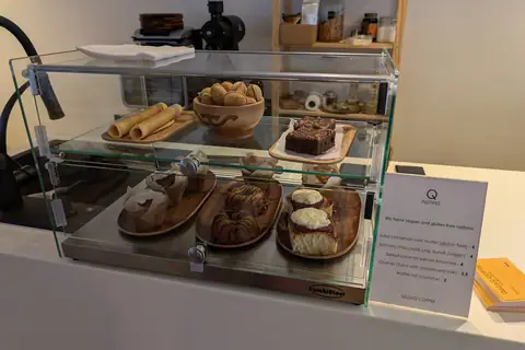 Jack Bakes photo 4